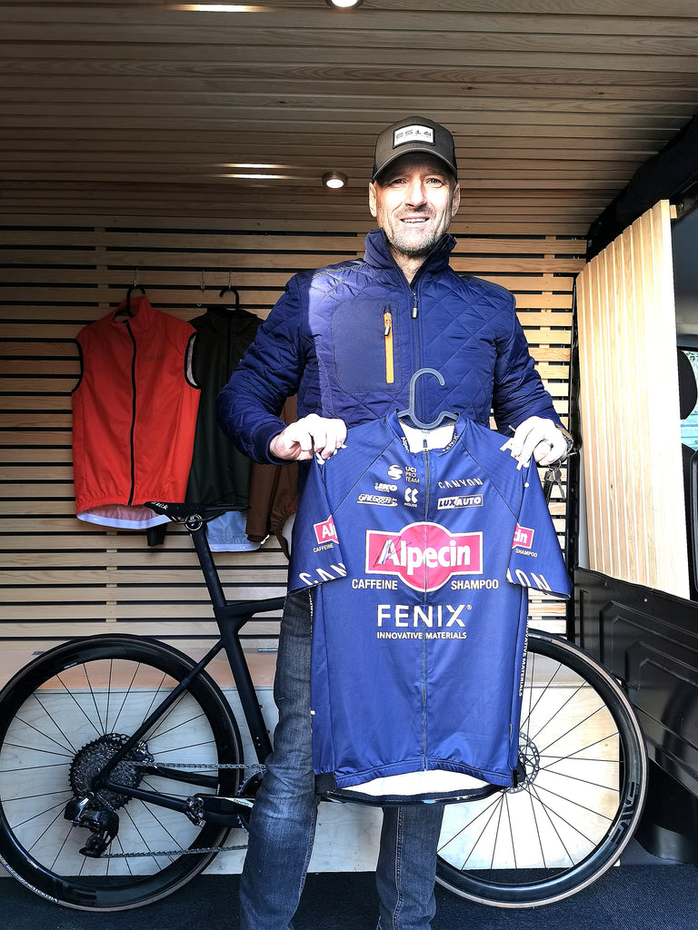 Vores teamtøj er det samme som Mathieu van der Poel kører i, Pro Tour holdet Alpecin-Fenix Cycling
